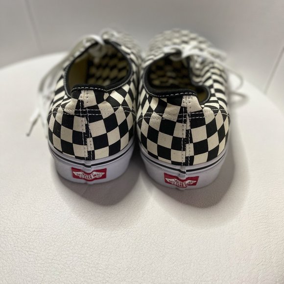 VANS - Picture 3 of 5